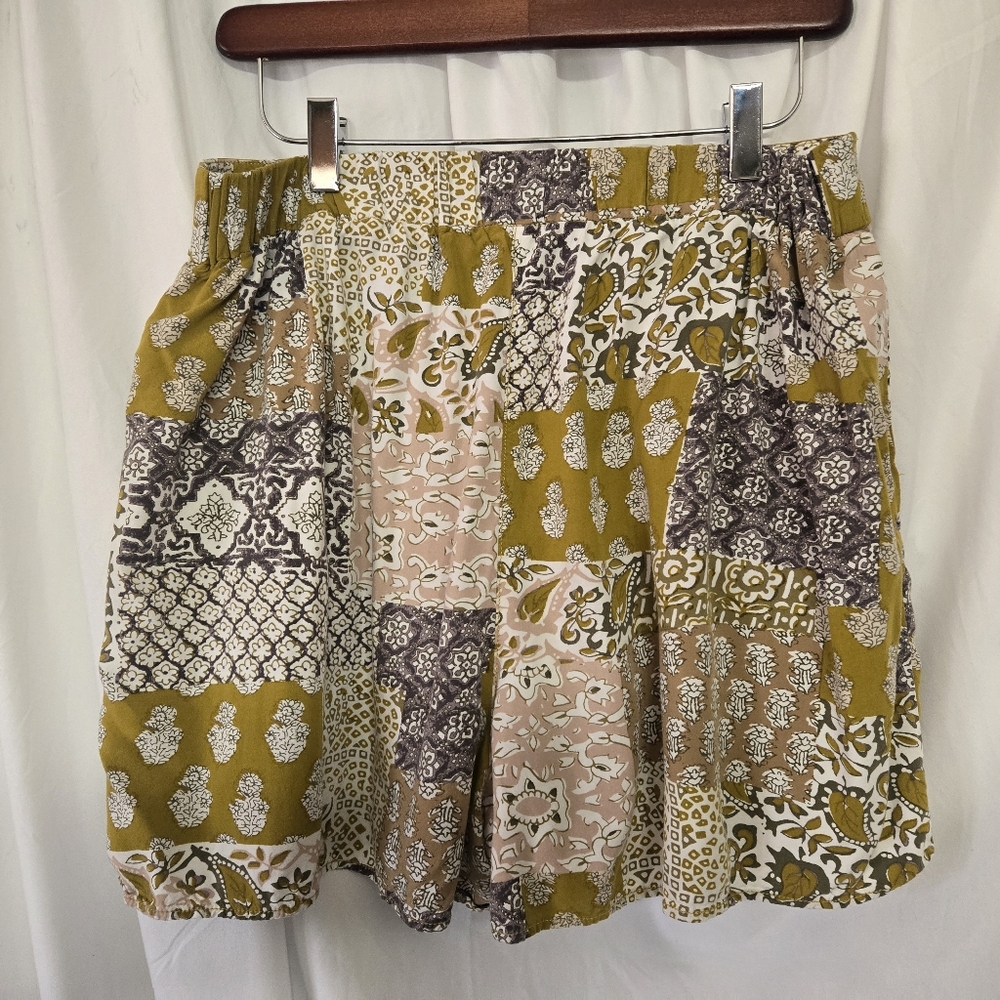 Maeve Multicolor Patchwork Gold/Gray Flowy Shorts… - image 4